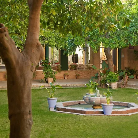 Casa de hóspedes Lantana Garden 2*