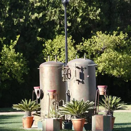 Casa de hóspedes Lantana Garden Pilas