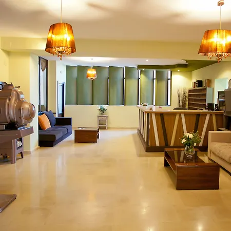 Lantana Garden Pensión