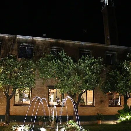 Pensión Lantana Garden 3*